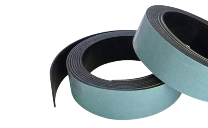 Self adhesive neoprene rubber strip